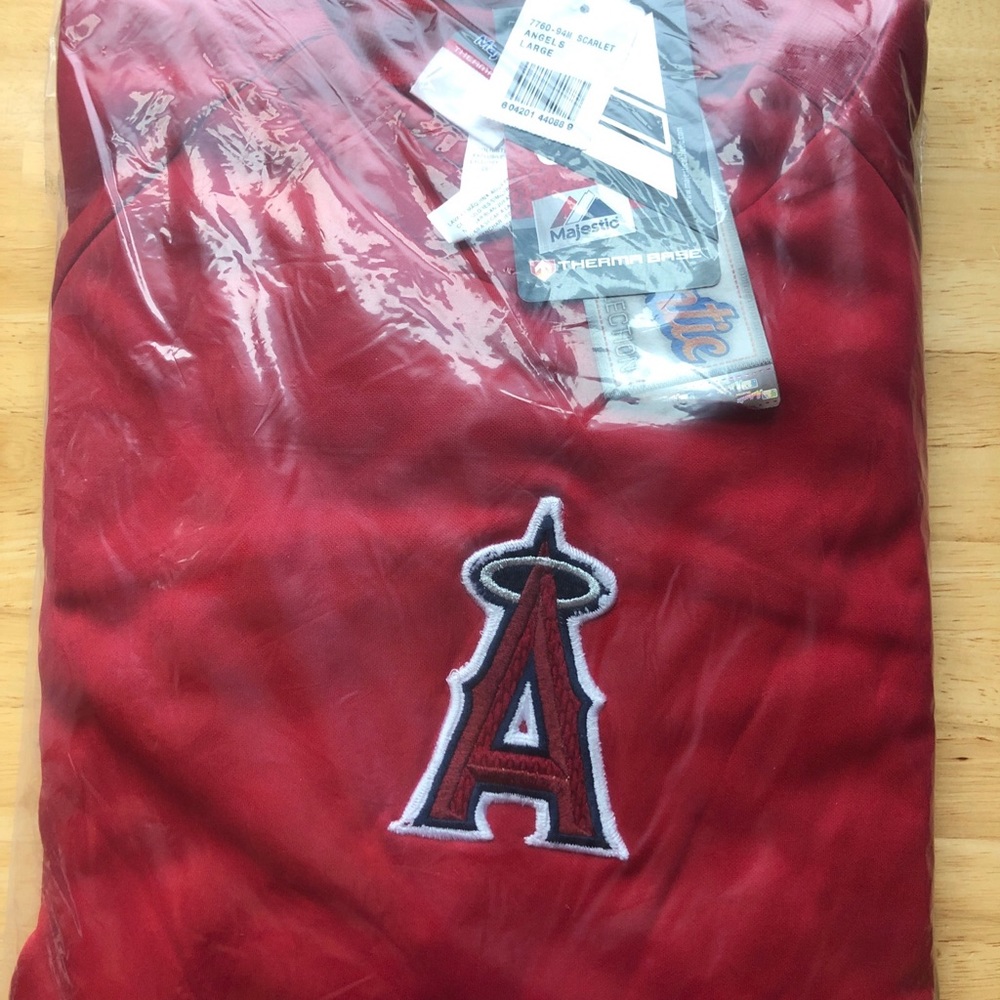 Los Angeles Angels Majestic MLB Therma Base Pullover Size Men’s Large  Red